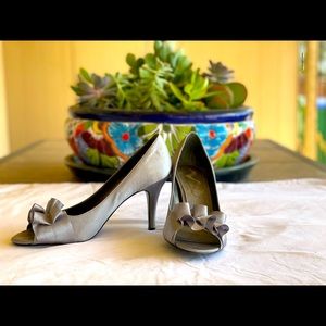 Size 10 Womens Peep Toe Formal Stilettos